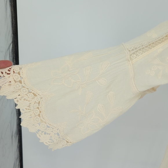 Soft Surroundings Embroidered Floral Top Cream XS bohemian western rustic casual - Picture 4 of 8